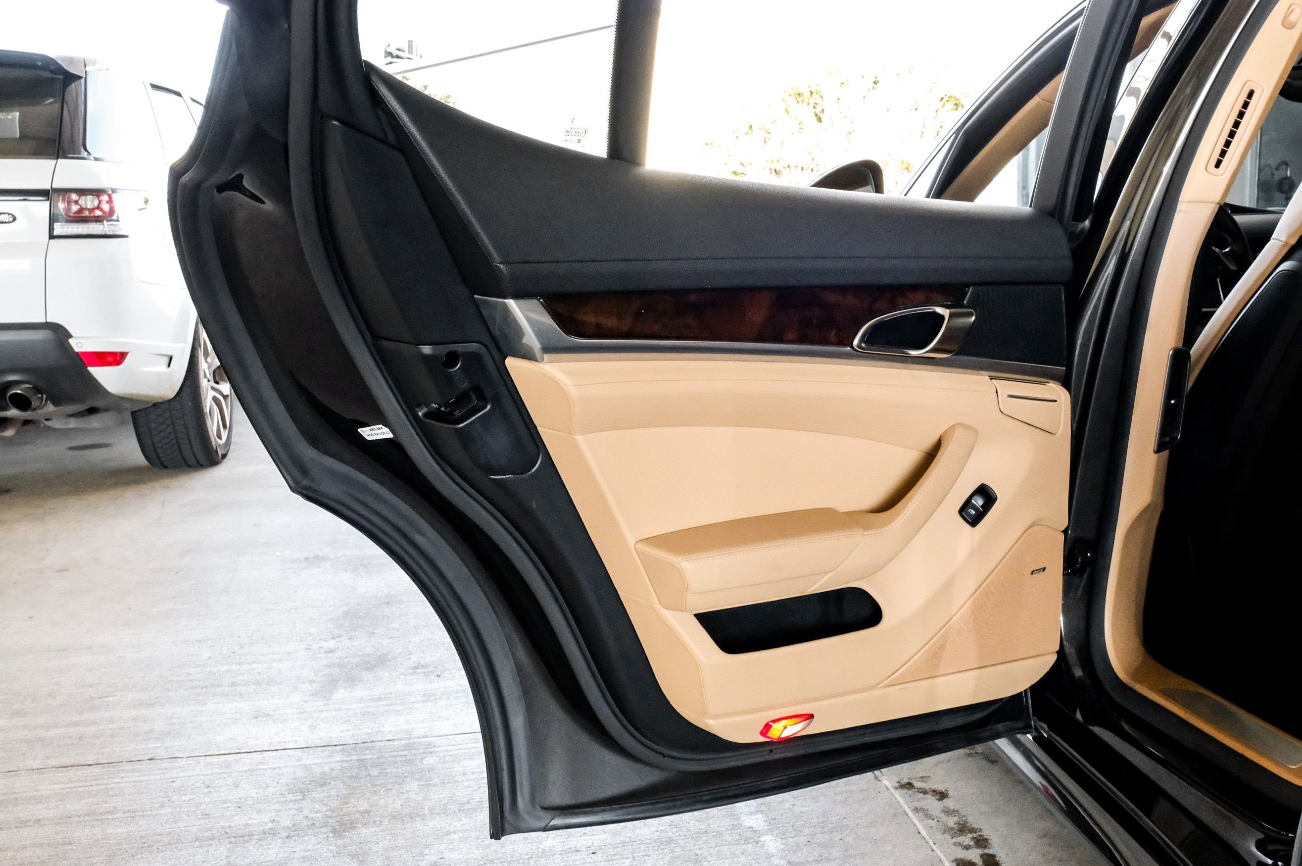 Used 2015 Porsche Panamera S w/ Premium Package Plus image 41