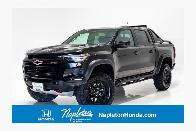 Used 2025 Chevrolet Colorado ZR2 w/ Midnight Edition