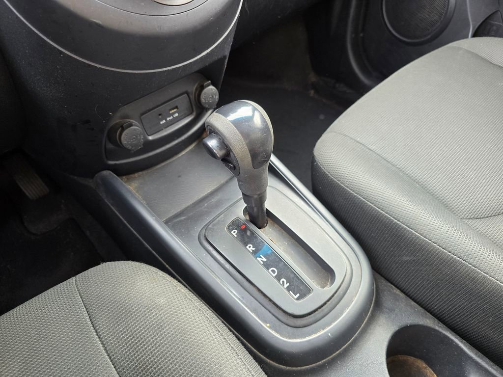 Used 2010 Kia Soul + w/ Audio Pkg image 38