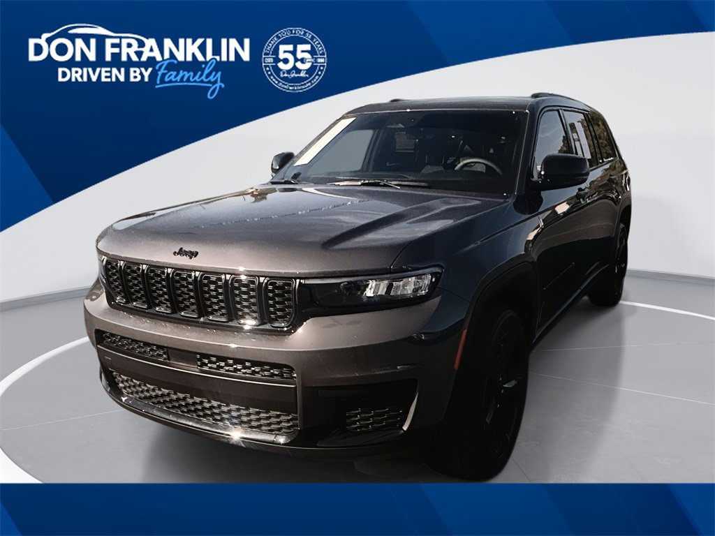 Used 2025 Jeep Grand Cherokee L Laredo image 1