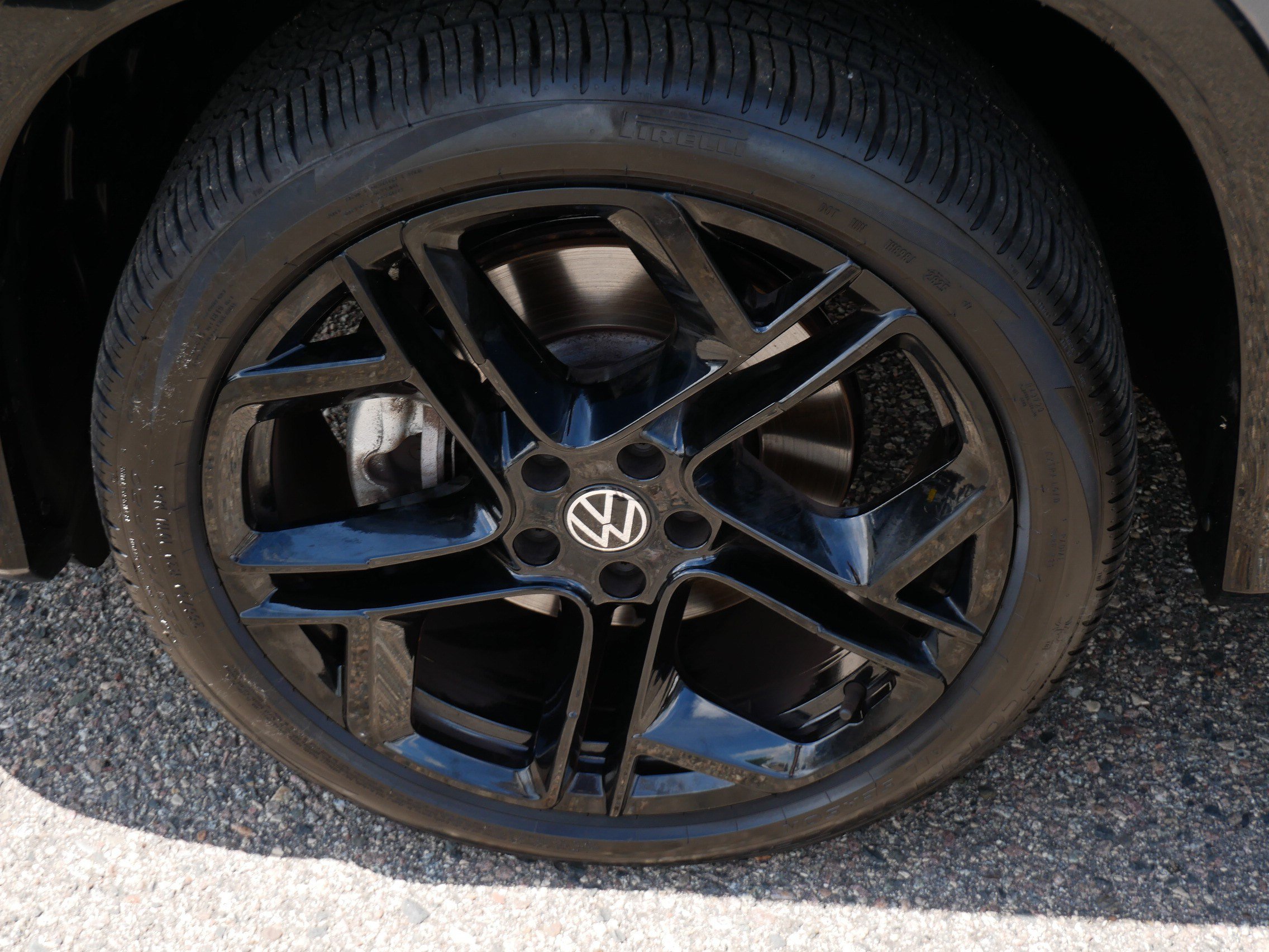 Used 2026 Volkswagen Tiguan SE R-Line AWD/4WD image 15