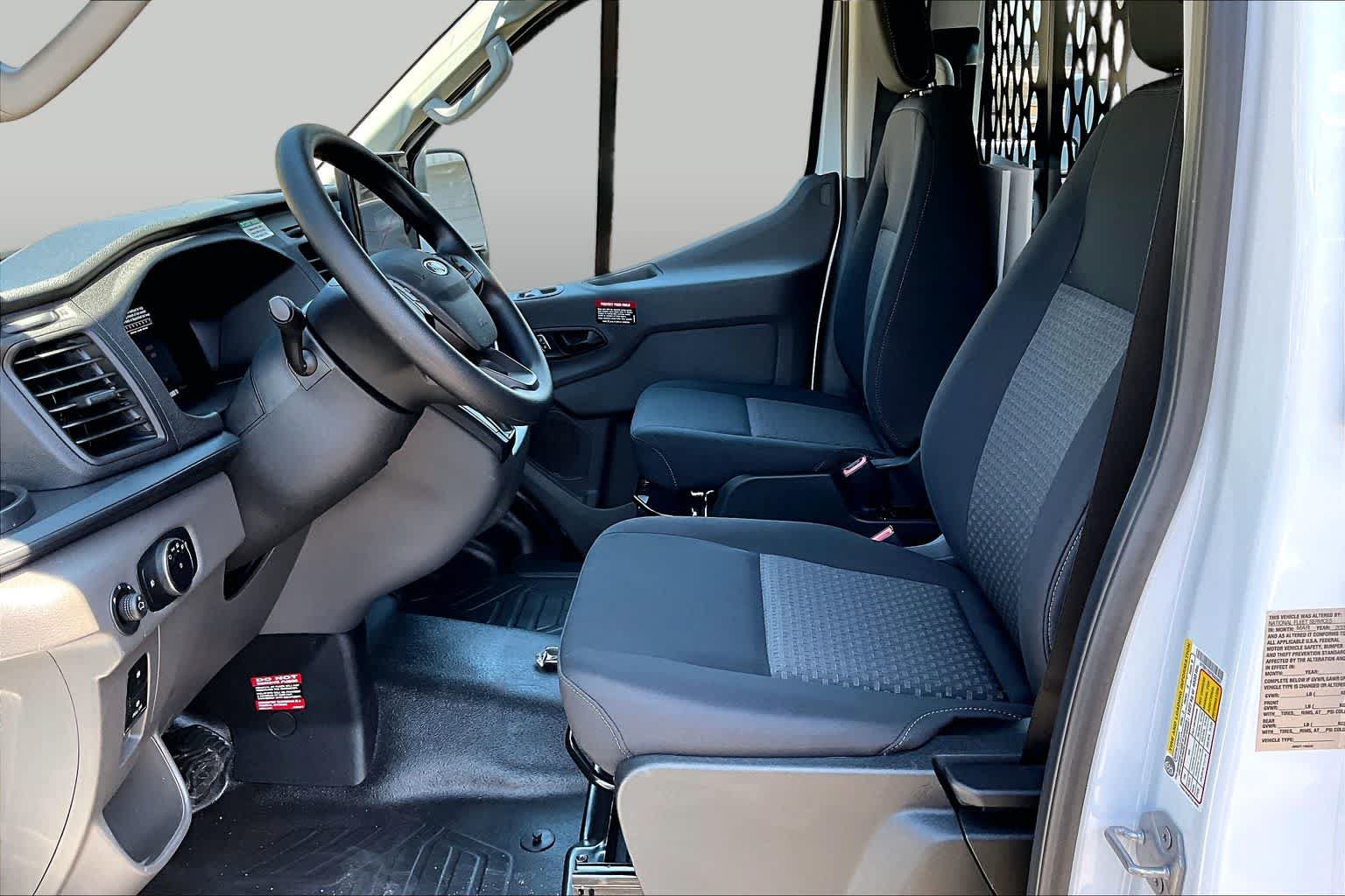 Used 2026 Ford Transit 250 Low Roof w/ Exterior Upgrade Package RWD image 8