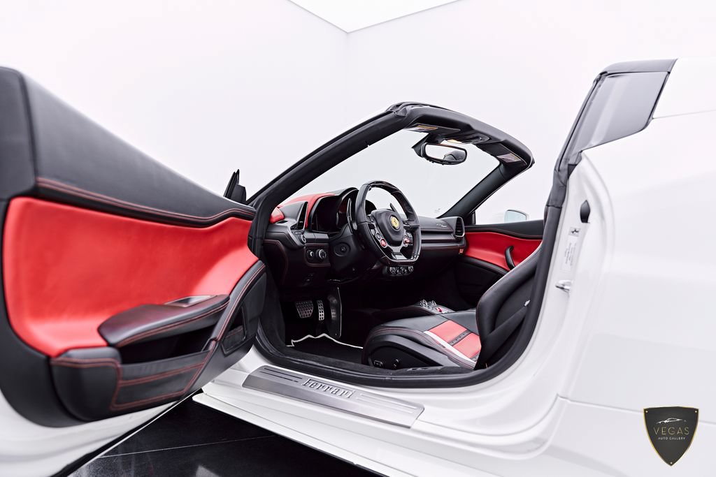 Used 2014 Ferrari 458 Spider RWD image 45