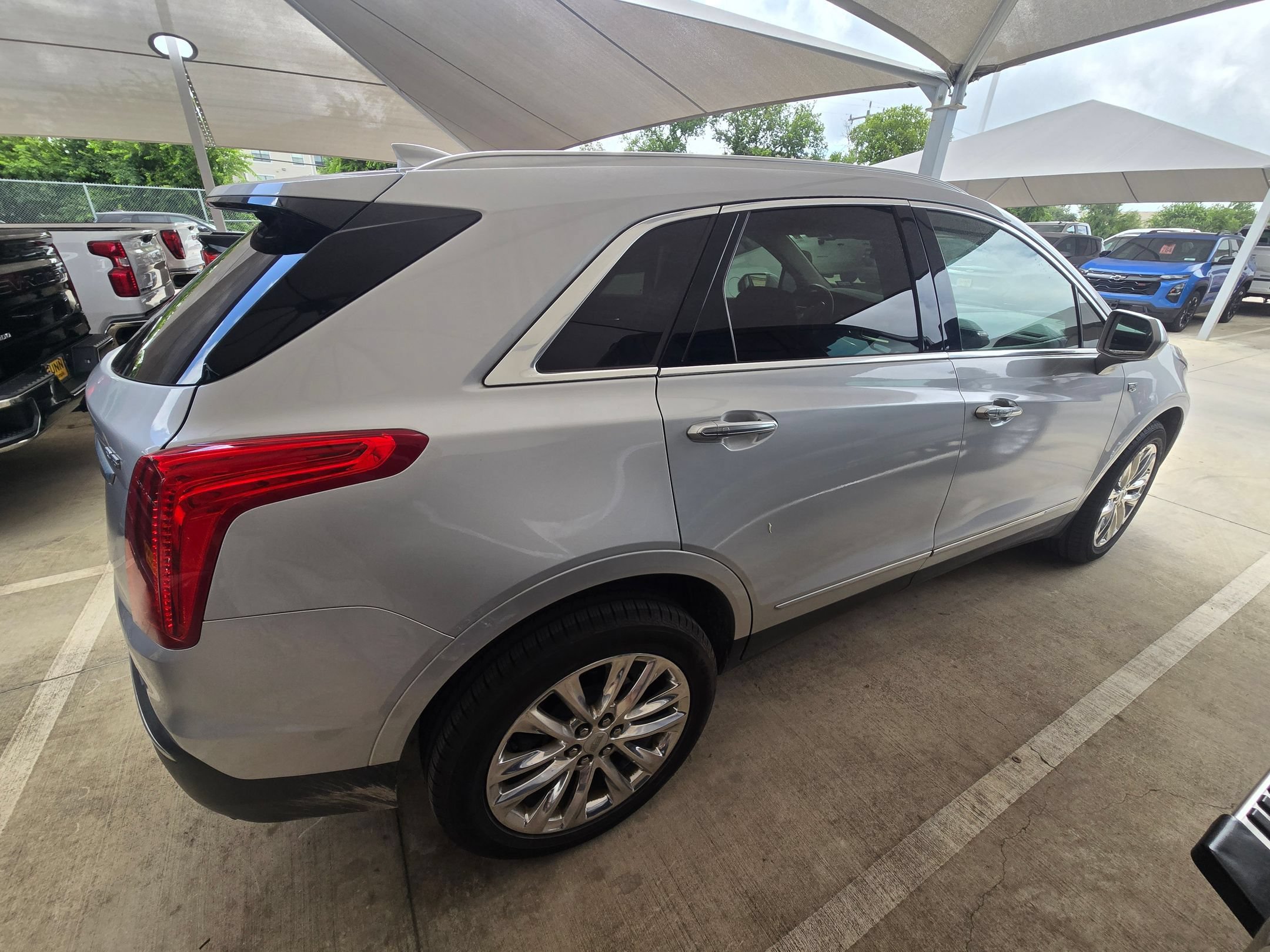 Used 2019 Cadillac XT5 Luxury FWD image 9
