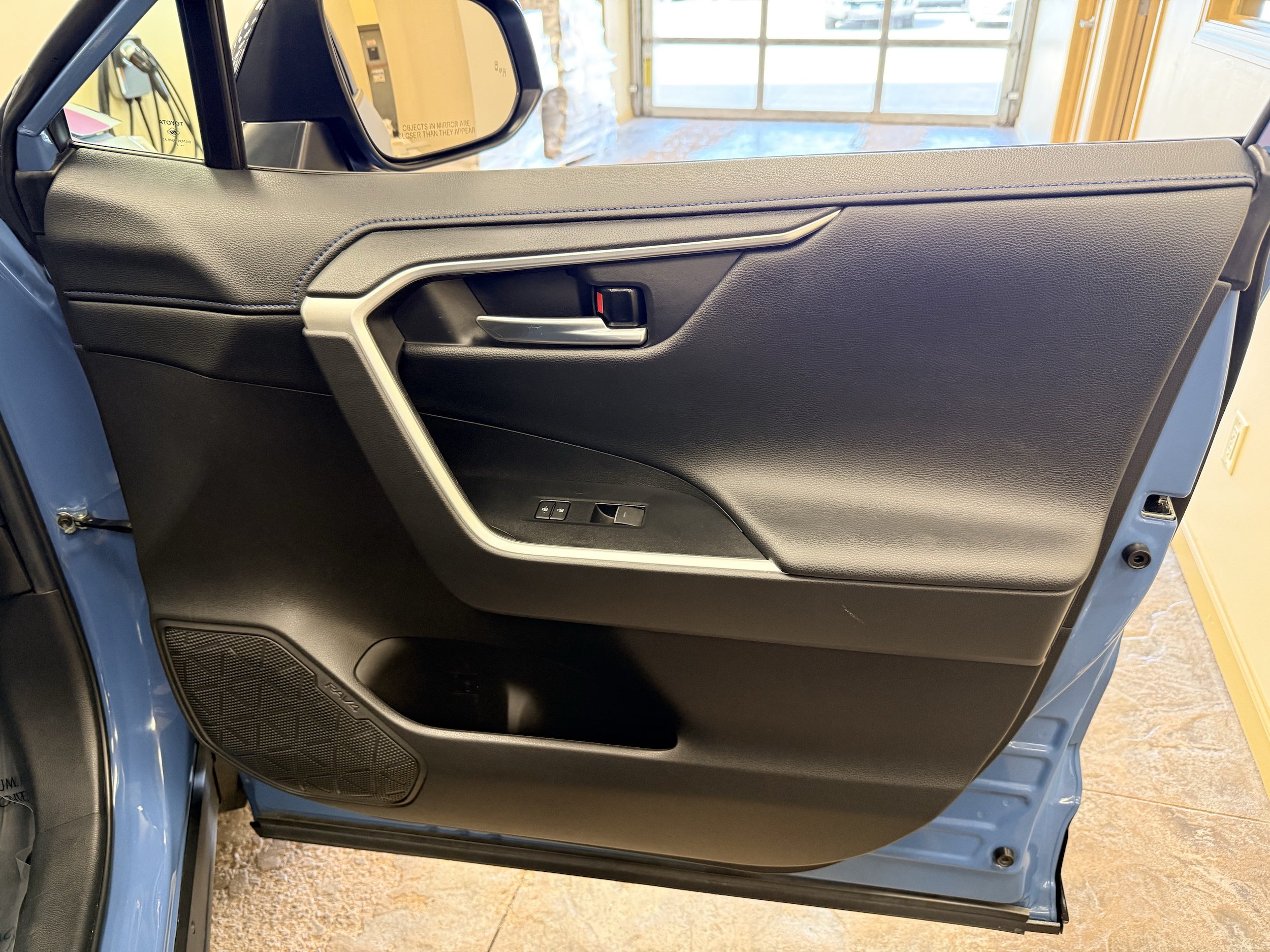 Used 2022 Toyota RAV4 XSE AWD/4WD image 26