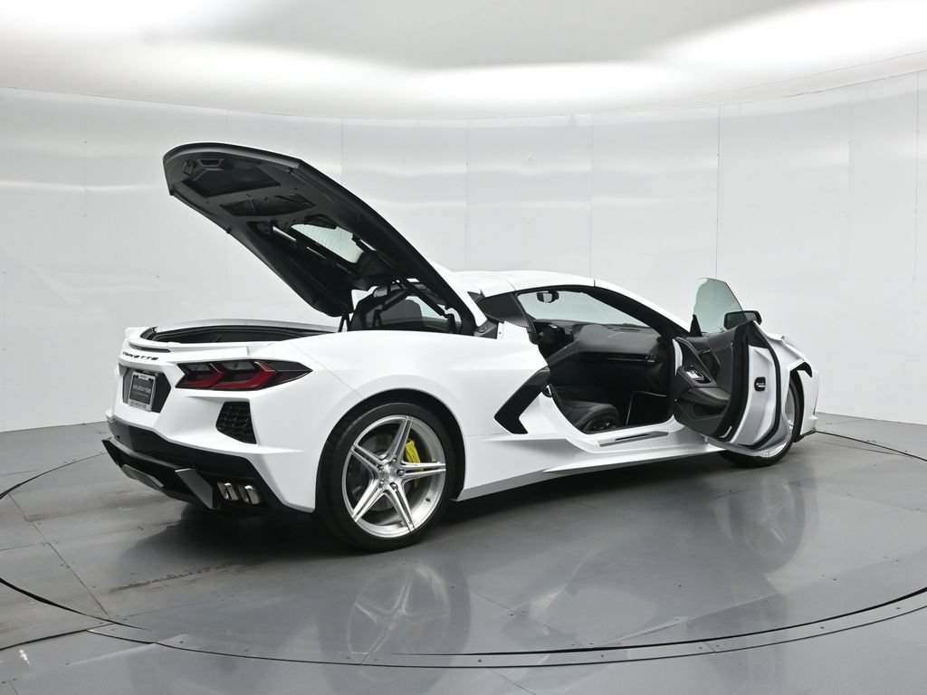 Used 2023 Chevrolet Corvette Stingray Preferred Cpe w/ Z51 Performance Package RWD image 6