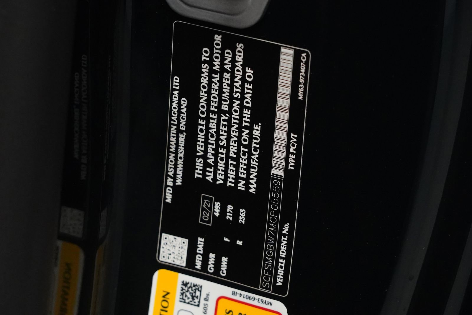 Used 2021 Aston Martin V8 Vantage Roadster RWD image 33