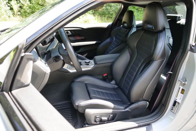 Used 2025 BMW M2 w/ Lighting Package RWD image 3