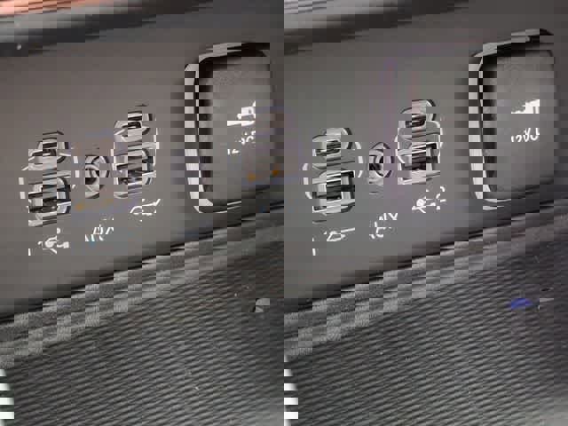 New 2025 Jeep Grand Cherokee L Limited w/ Luxury Tech Group II AWD/4WD image 34