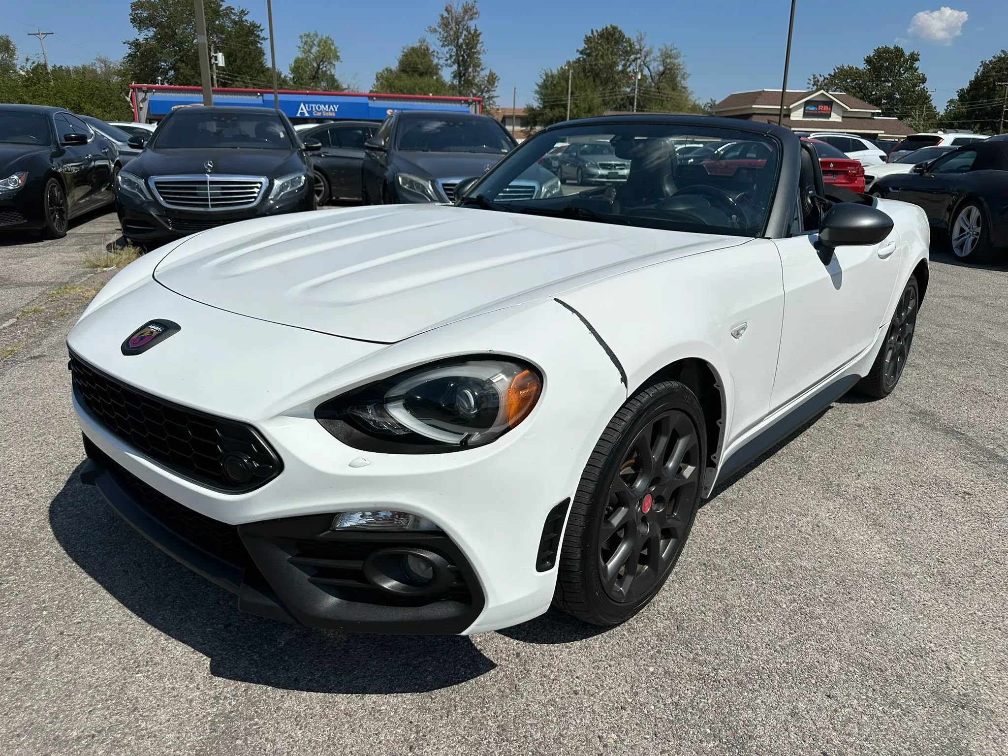 Used 2018 FIAT 124 Spider Abarth w/ Convenience Group RWD image 32