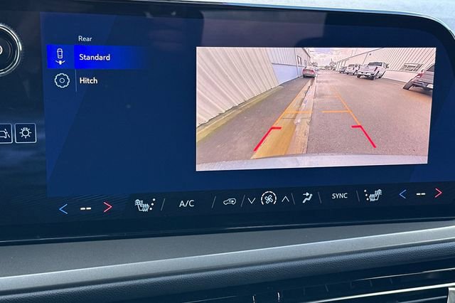 New 2026 Chevrolet Traverse LT image 27