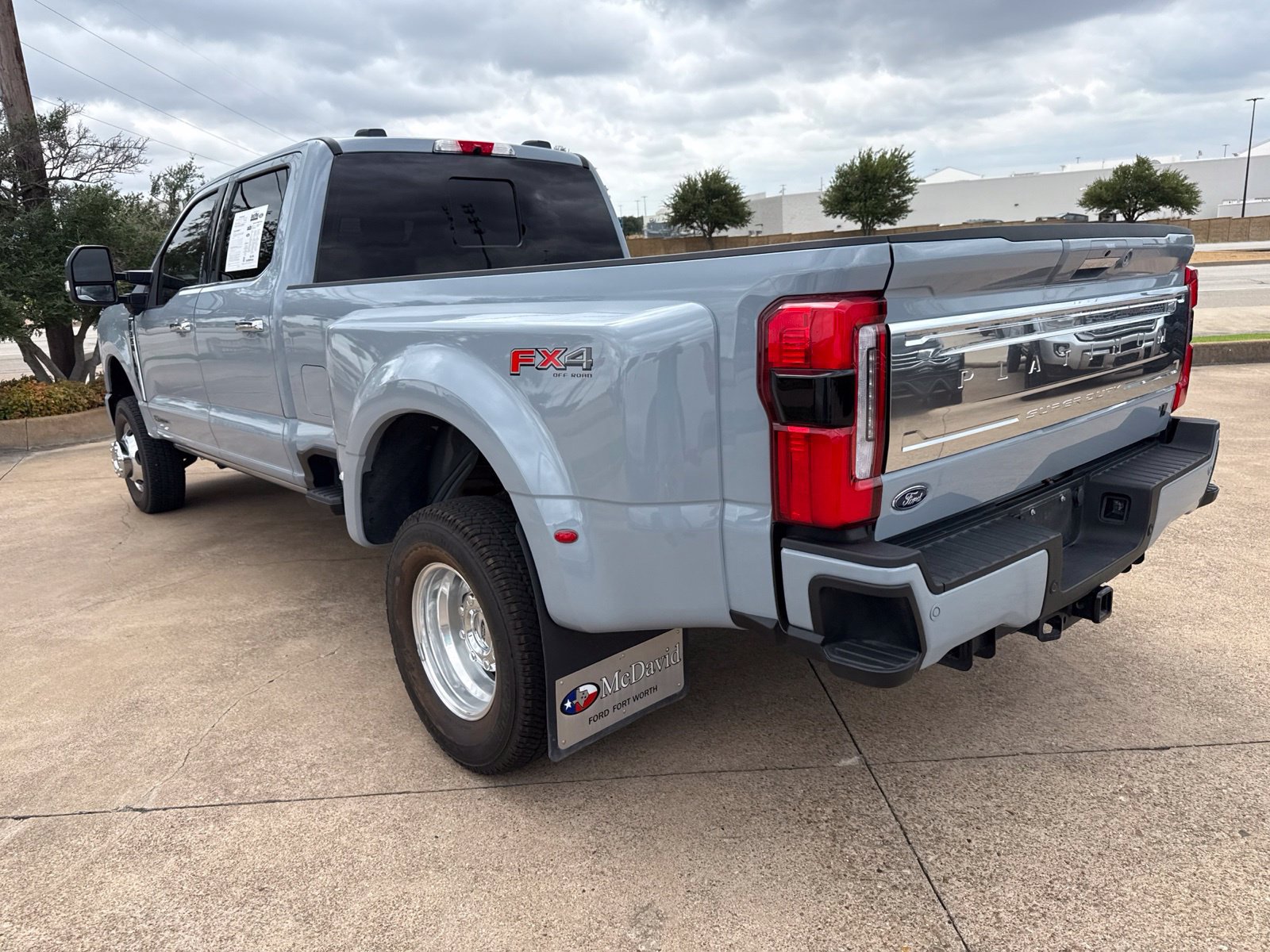 Used 2024 Ford F350 Platinum AWD/4WD image 5
