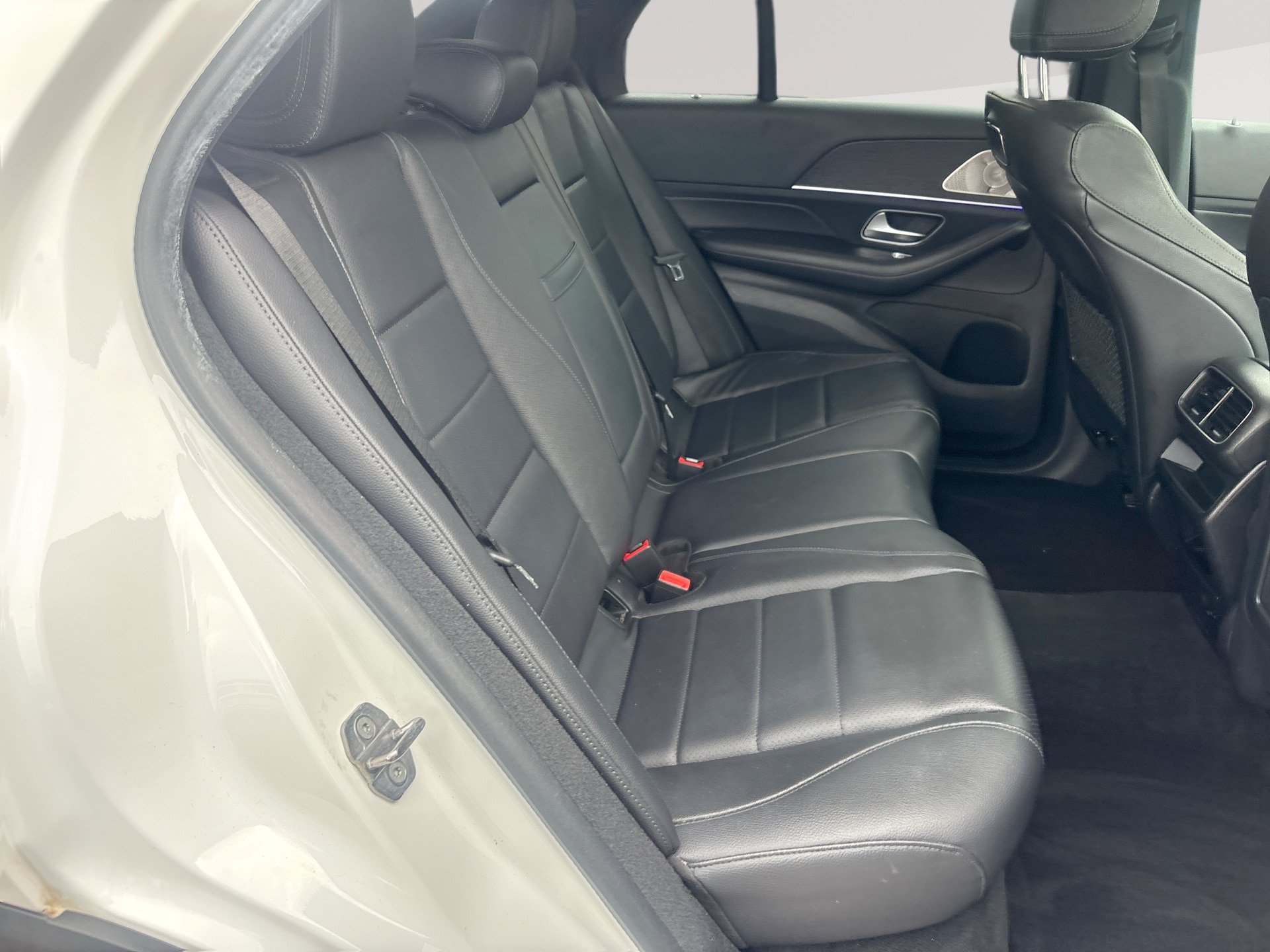 Used 2020 Mercedes-Benz GLE 350 4MATIC w/ Premium Package image 27
