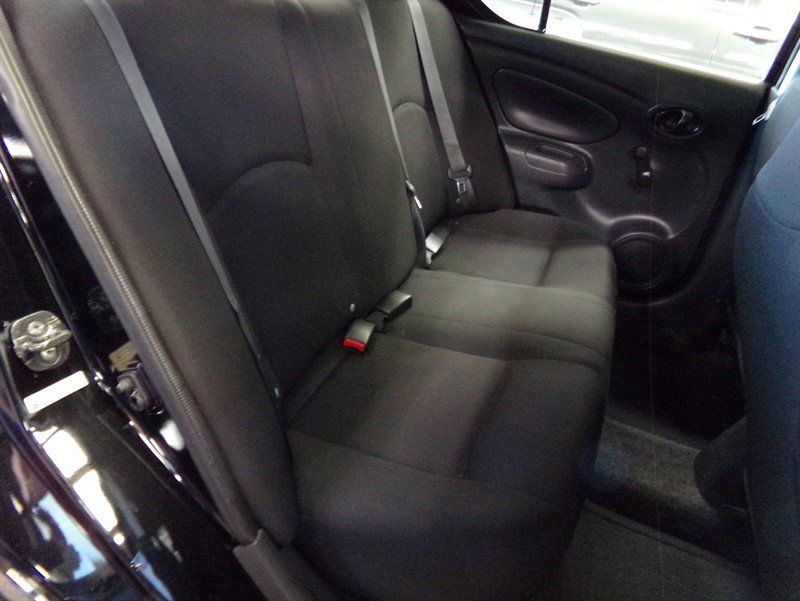 Used 2016 Nissan Versa S image 38