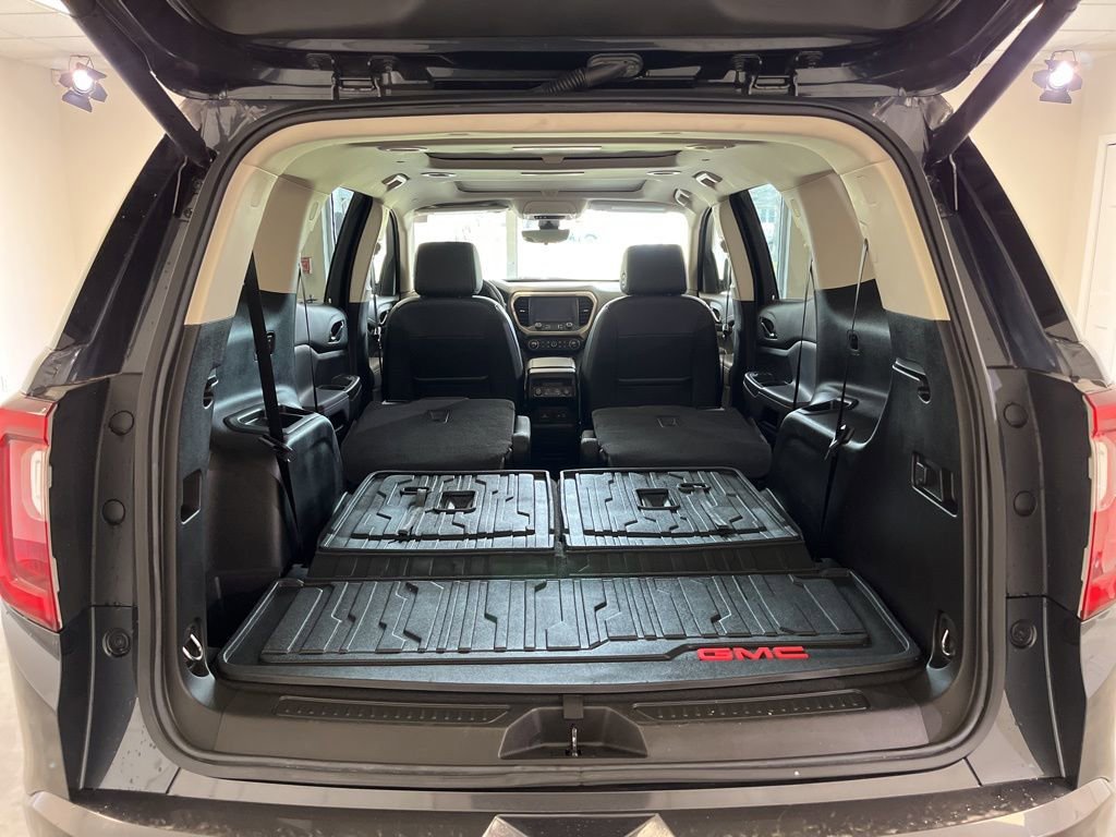 Used 2023 GMC Acadia Denali w/ Denali Ultimate Package image 16