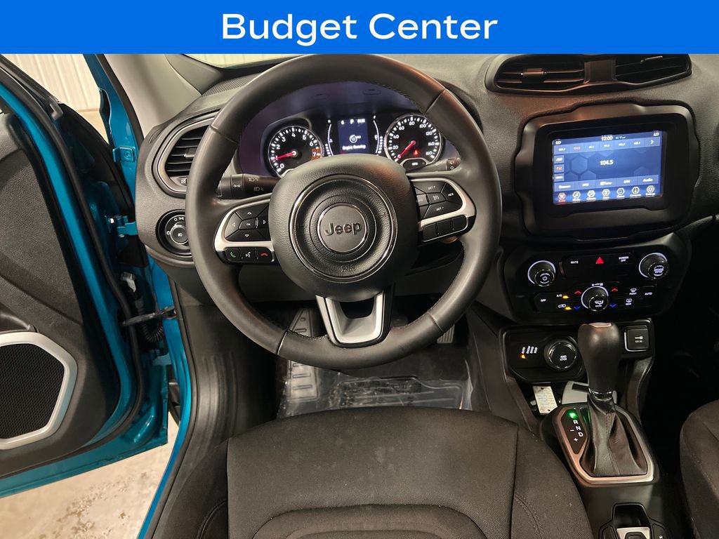 Used 2020 Jeep Renegade Latitude w/ Trailer Tow Group AWD/4WD image 17