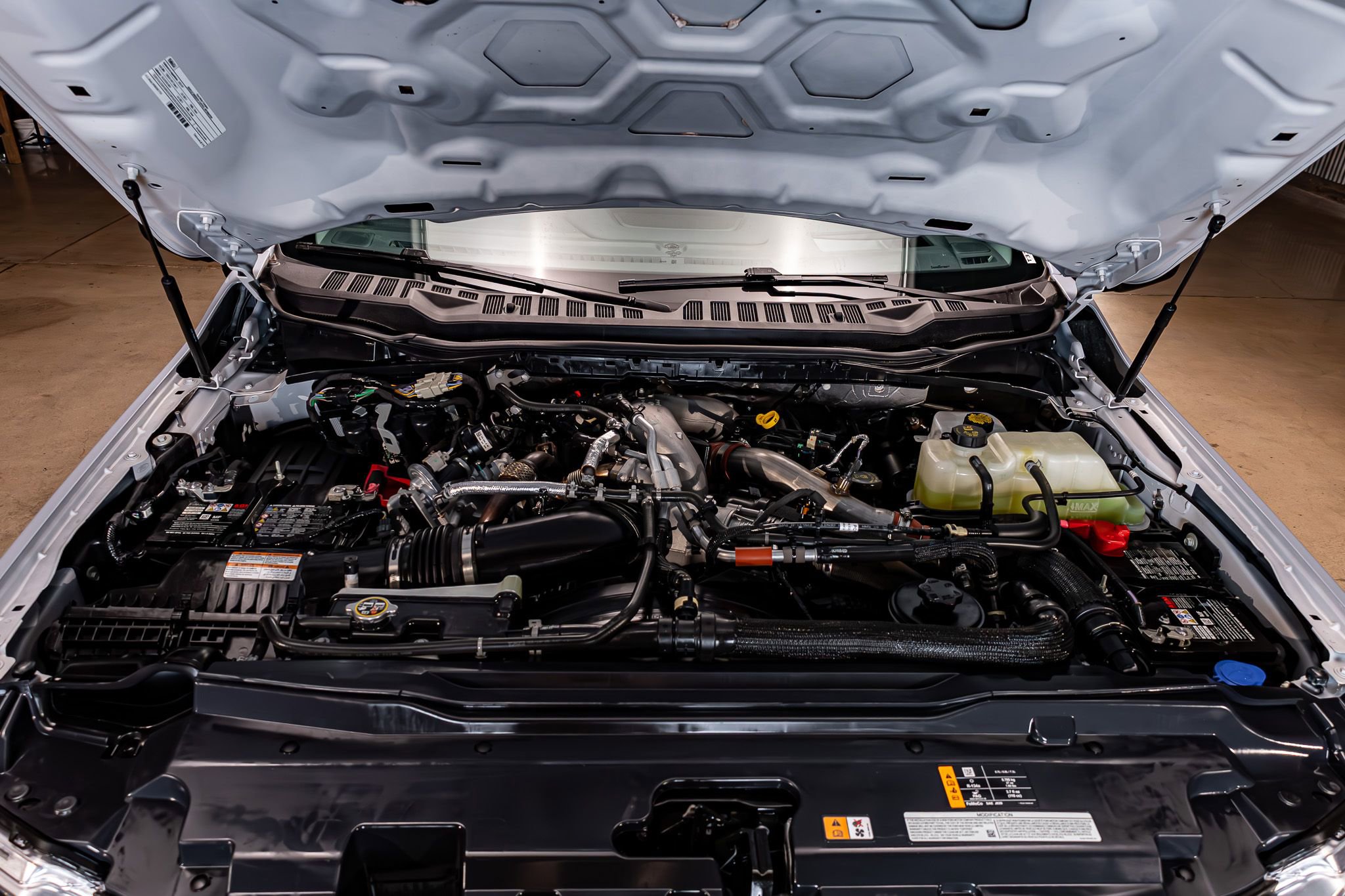 Used 2025 Ford F450 Lariat w/ Lariat Ultimate Package AWD/4WD image 33