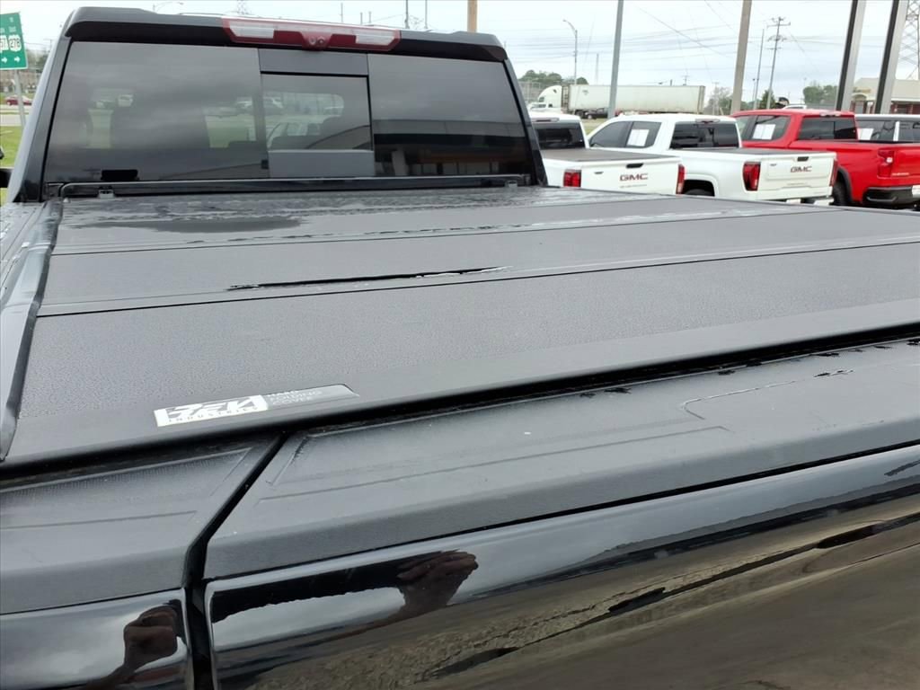 Used 2024 GMC Sierra 2500 AT4 w/ AT4 Premium Plus Package image 16