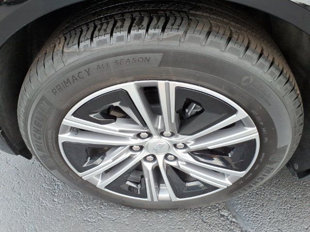Used 2025 Cadillac Lyriq Luxury AWD/4WD image 12