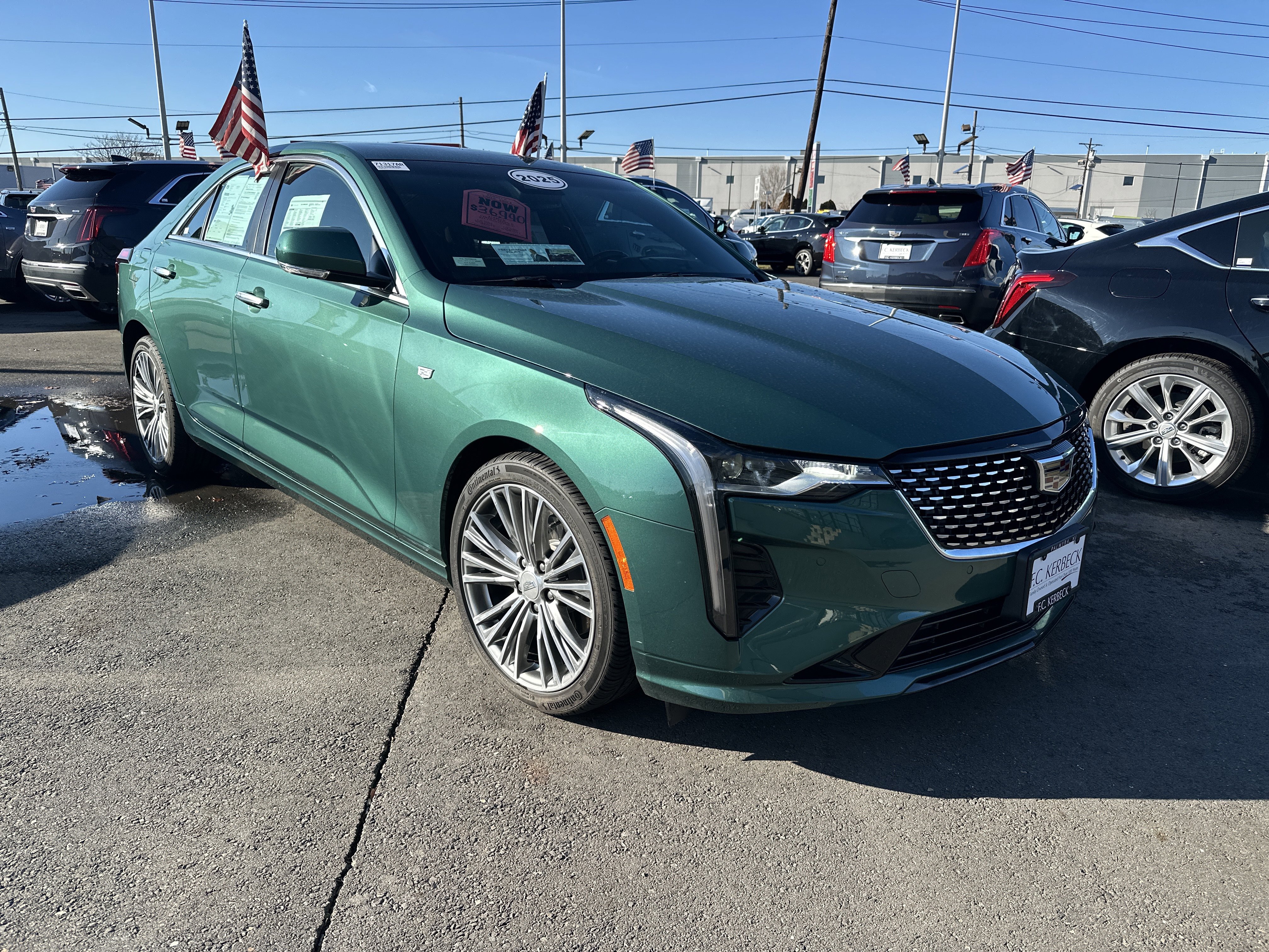 Used 2025 Cadillac CT4 Premium Luxury image 4