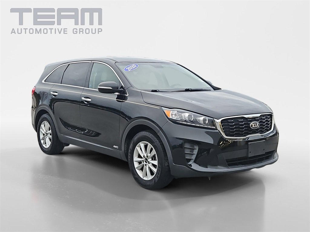 Used 2020 Kia Sorento LX image 1