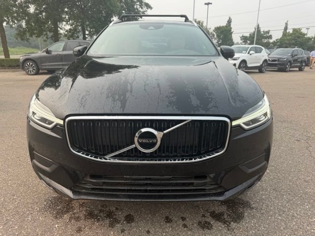 Used 2019 Volvo XC60 T6 Momentum w/ Multimedia Package AWD/4WD image 2