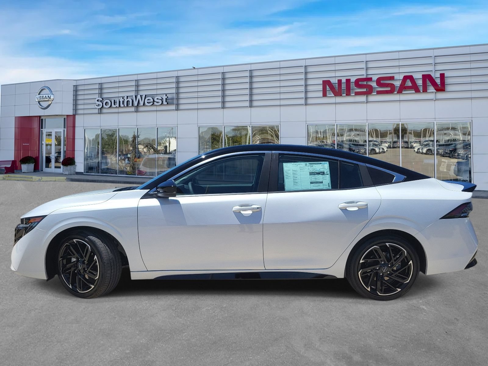 New 2026 Nissan Sentra SR w/ Floor Mat Package FWD image 8