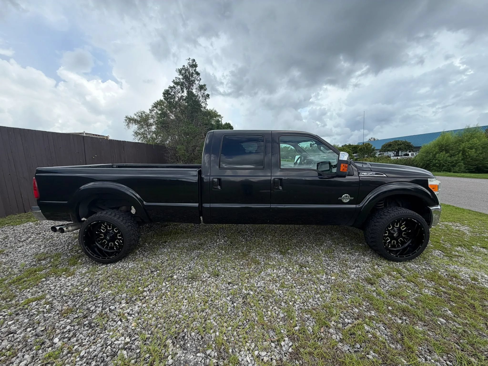 Used 2011 Ford F350 Lariat w/ Lariat Ultimate Pkg AWD/4WD image 6