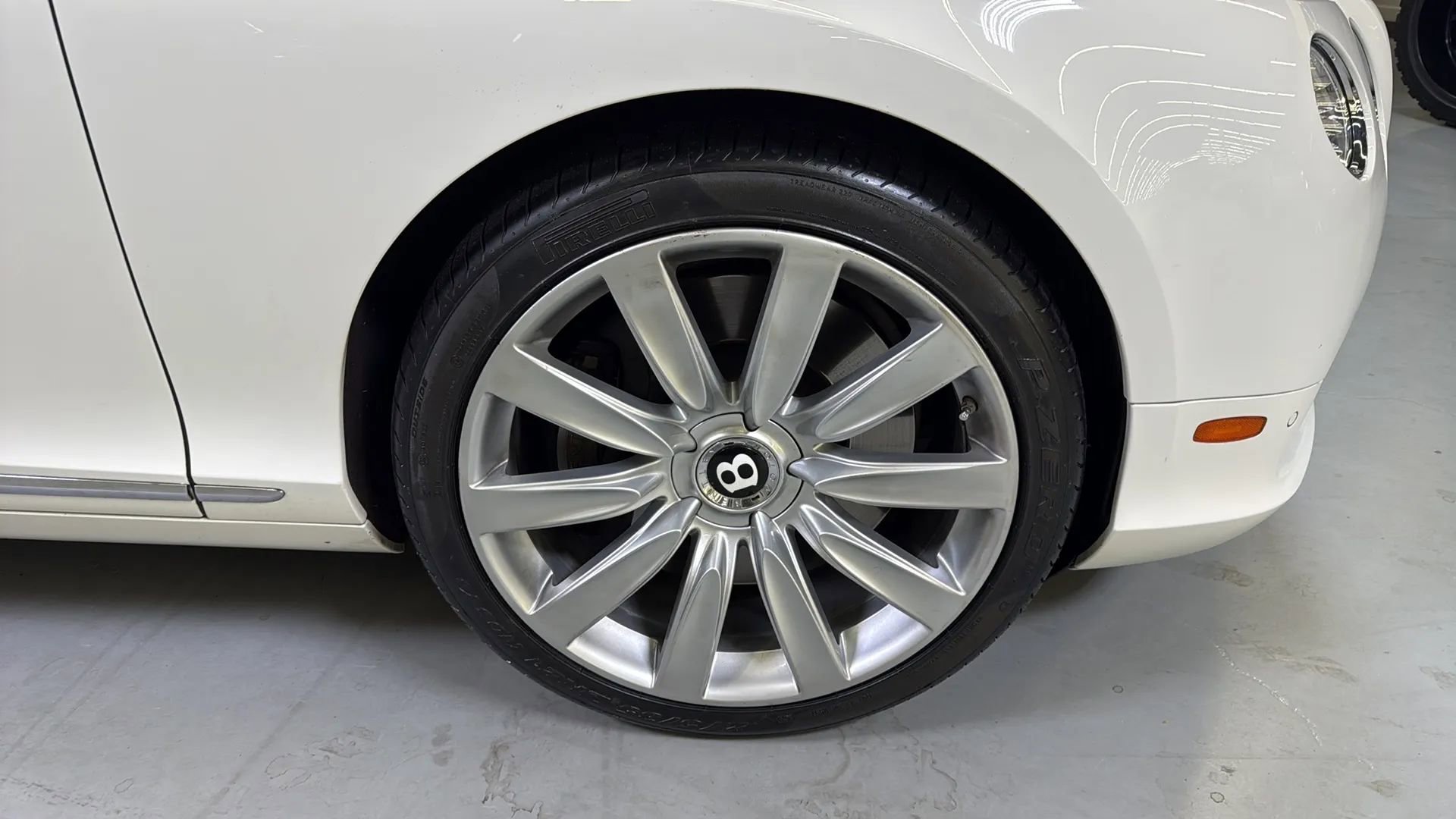 Used 2012 Bentley Continental GT AWD/4WD image 30