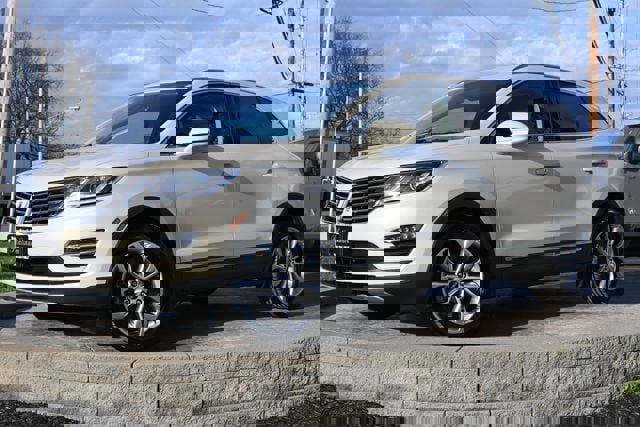 Used 2018 Lincoln MKC Select w/ Select Plus Package