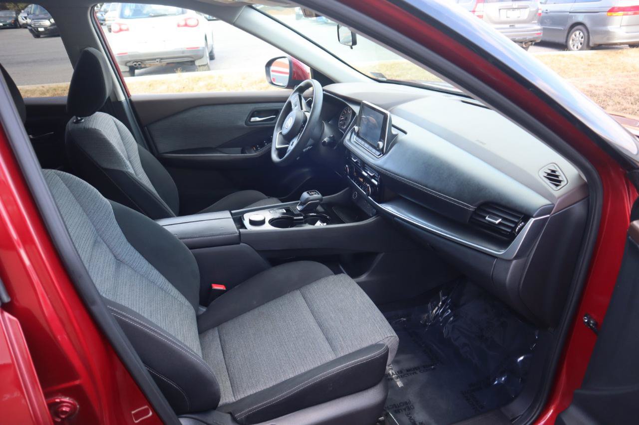 Used 2021 Nissan Rogue SV AWD/4WD image 38