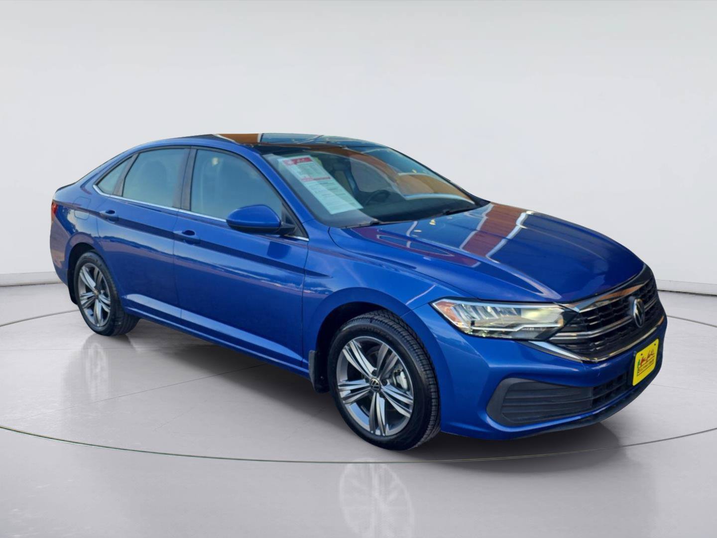 Used 2024 Volkswagen Jetta SE w/ Panoramic Sunroof Package FWD image 6