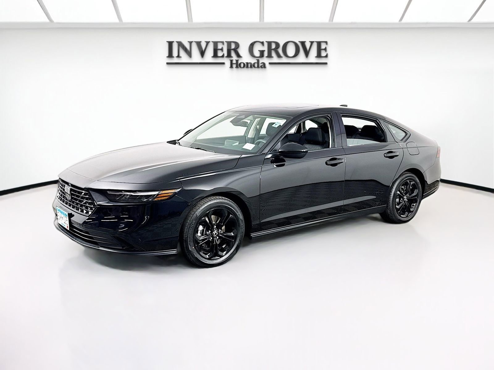 Certified 2025 Honda Accord SE image 1
