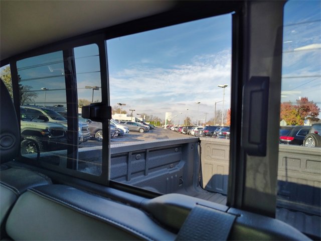 Used 2018 Chevrolet Colorado Z71 image 31