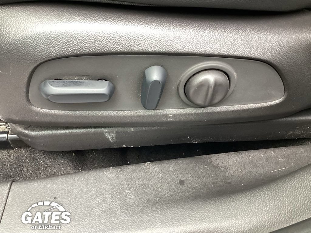Used 2023 Buick Encore GX Preferred w/ Cold Weather Comfort Package FWD image 16