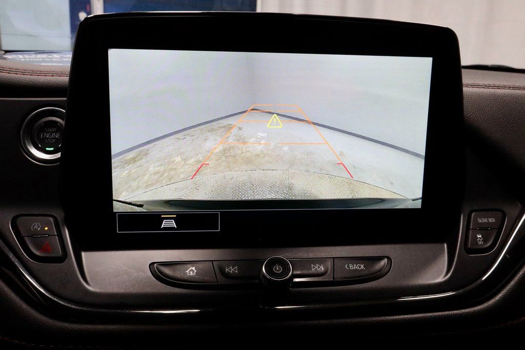 Used 2025 Chevrolet Blazer RS image 2