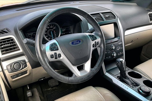 Used 2014 Ford Explorer XLT w/ Equipment Group 202A image 17