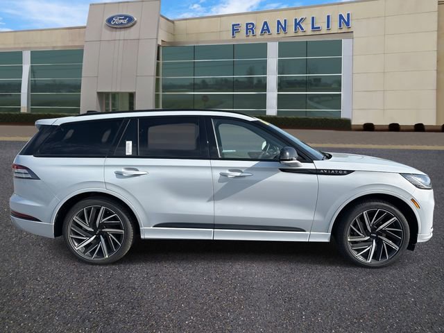 New 2025 Lincoln Aviator Black Label w/ Jet Appearance Package image 8