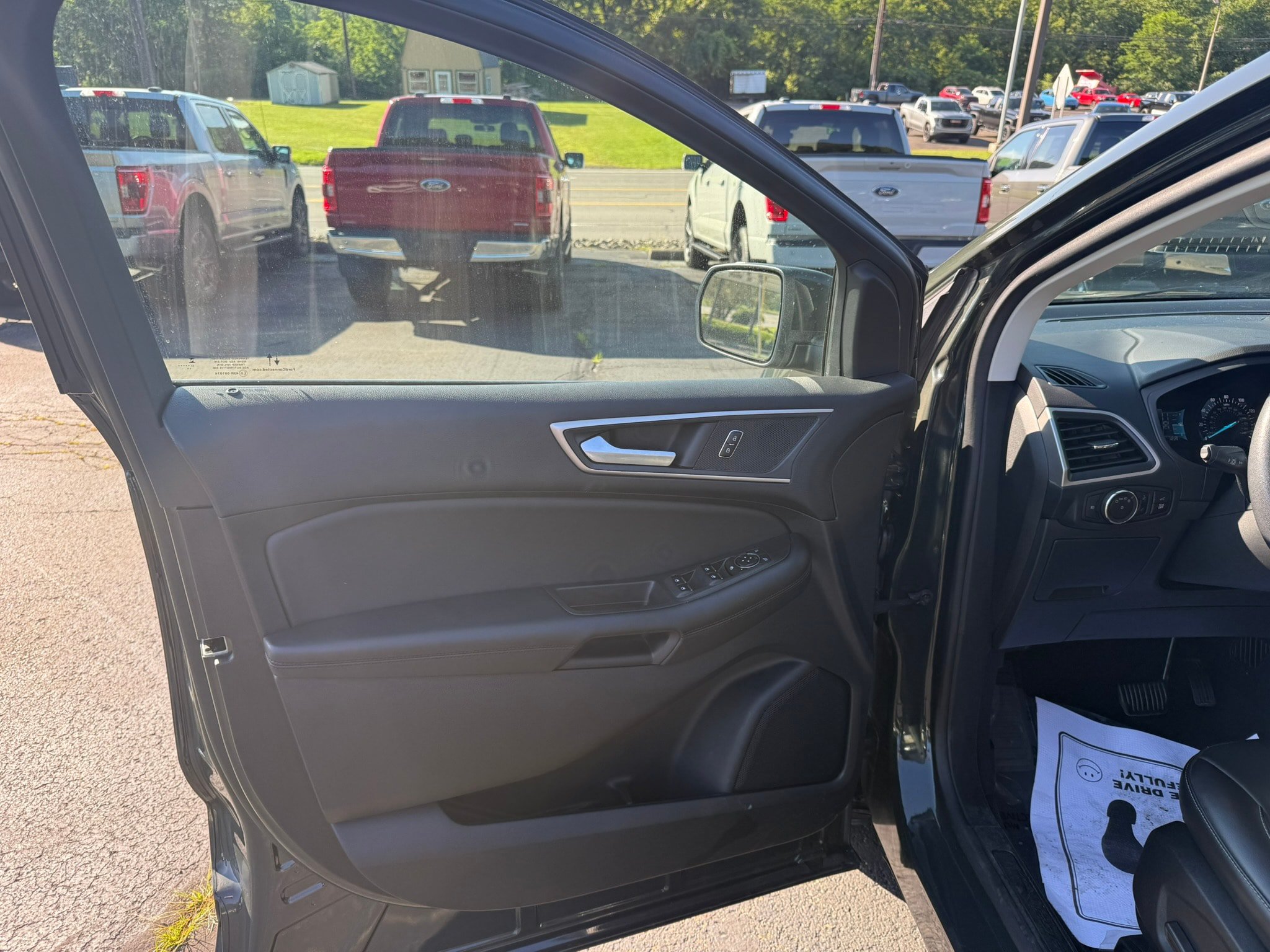 Used 2024 Ford Edge SEL w/ Convenience Package AWD/4WD image 10