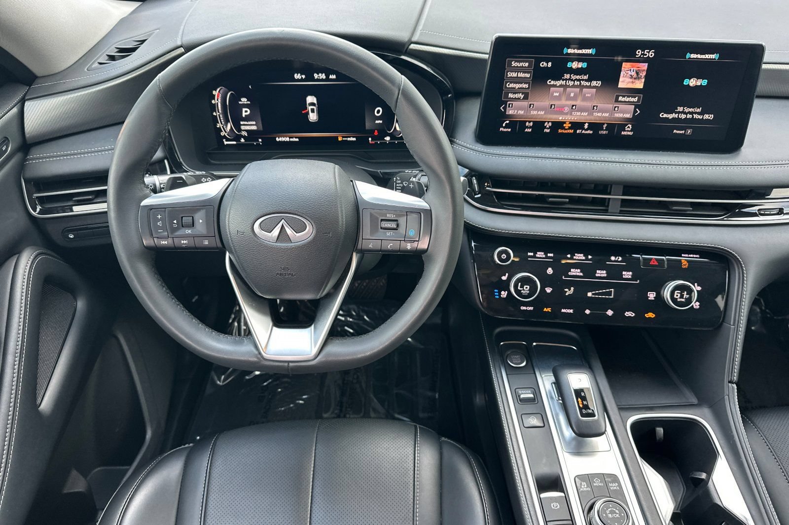 Used 2023 INFINITI QX60 Luxe w/ Cargo Package FWD image 16