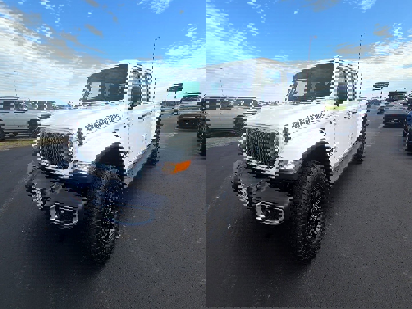 New 2025 Jeep Gladiator Sport image 1