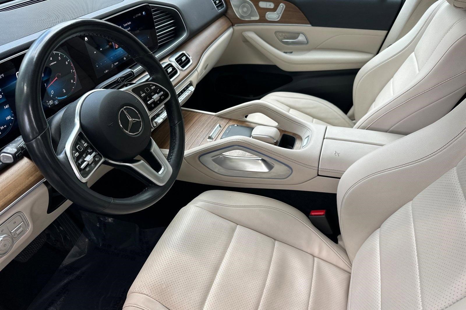 Used 2022 Mercedes-Benz GLE 350 4MATIC image 4