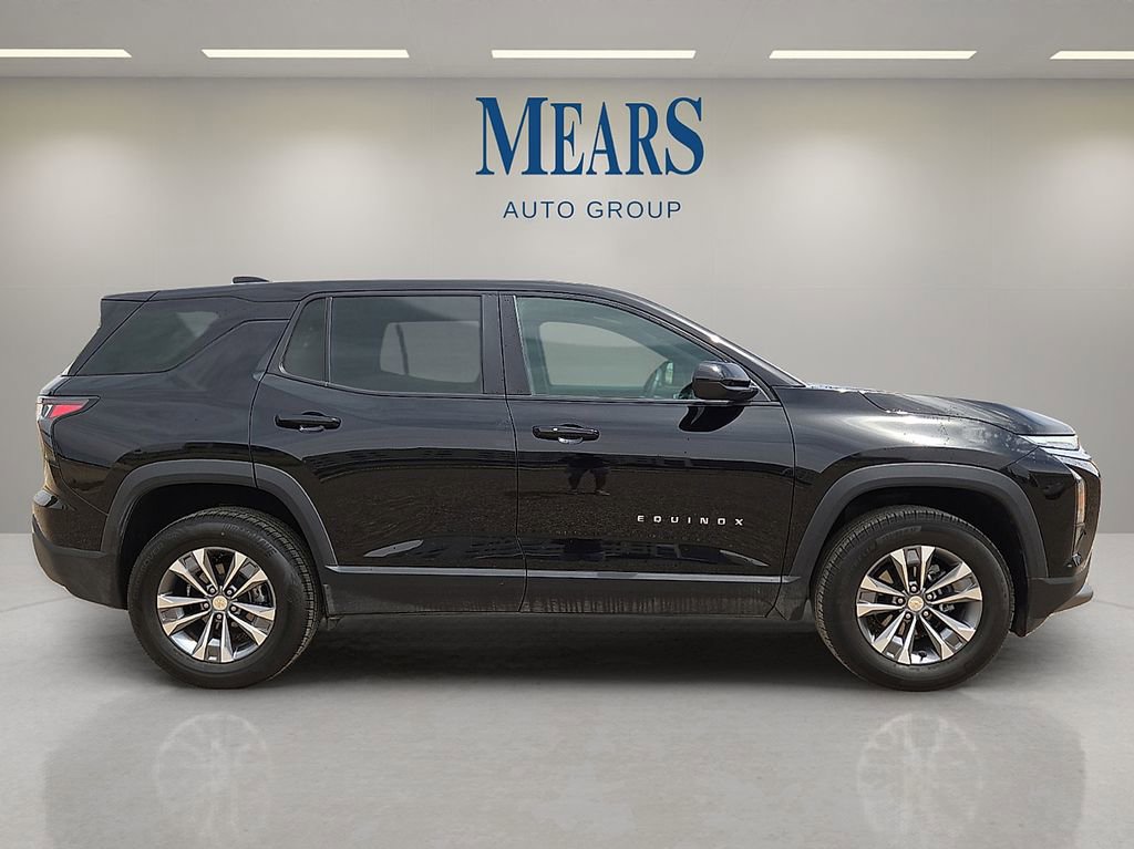 Used 2025 Chevrolet Equinox LT AWD/4WD image 6