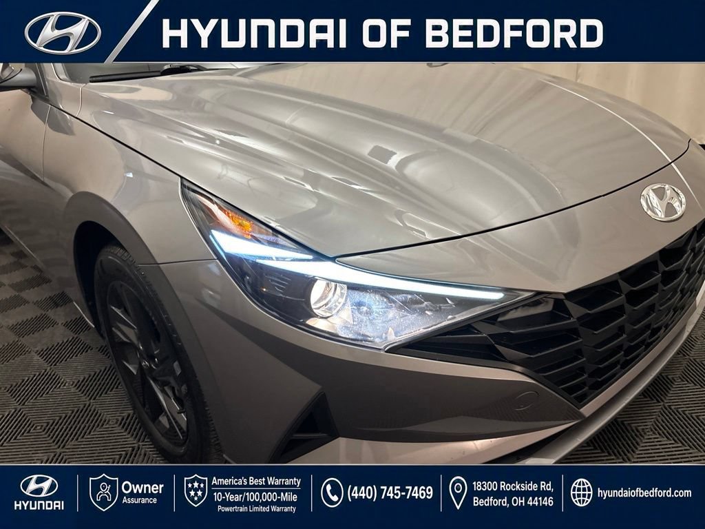 Used 2023 Hyundai Elantra SEL w/ Cargo Package FWD image 12