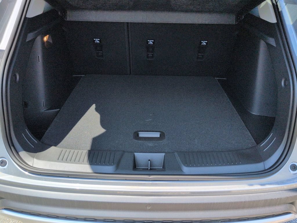 New 2026 Chevrolet Trax LT w/ Sunroof Package FWD image 22
