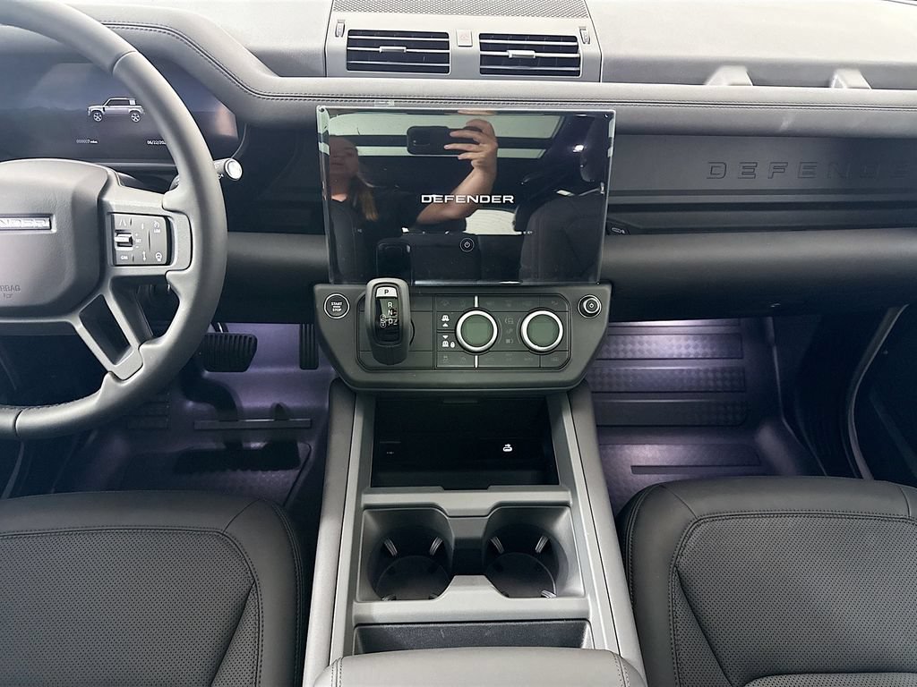 New 2026 Land Rover Defender 110 S AWD/4WD image 14