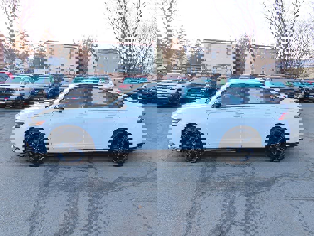 Certified 2023 Honda Accord Sport image 3