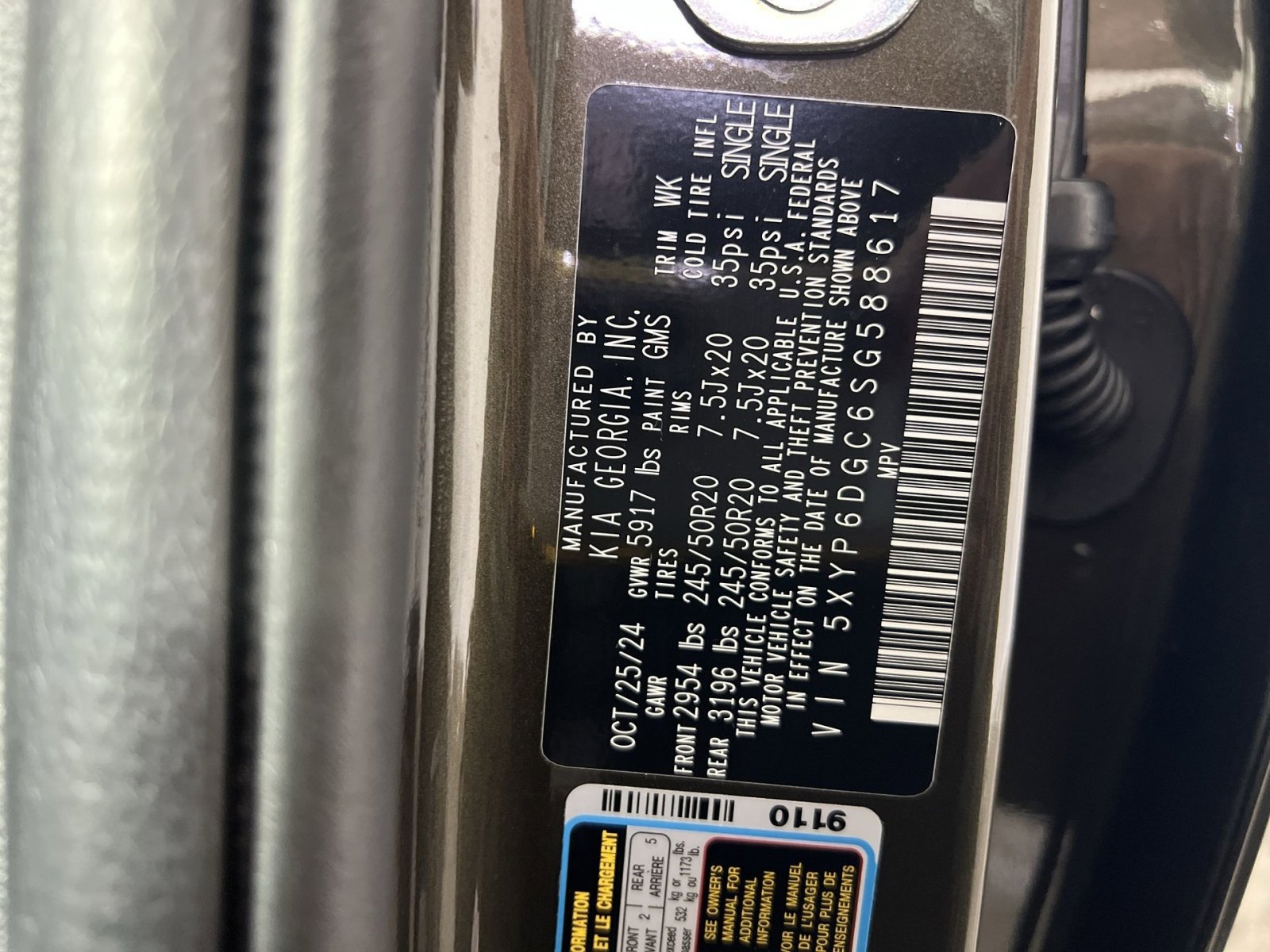 Used 2025 Kia Telluride S image 31