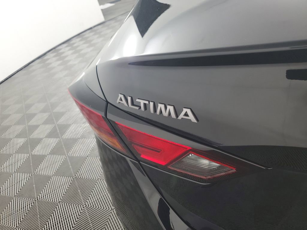 New 2025 Nissan Altima 2.5 SR w/ SR Premium Package image 32