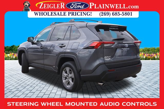 Used 2022 Toyota RAV4 XLE image 3